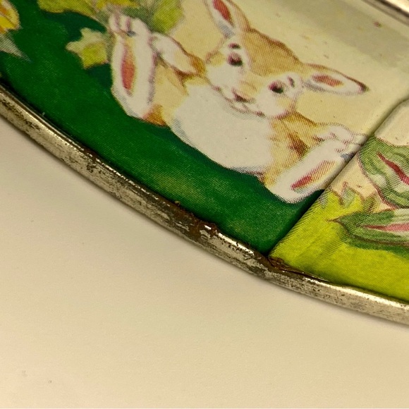2/$20 | Vintage bunny rabbit tin - Picture 8 of 9
